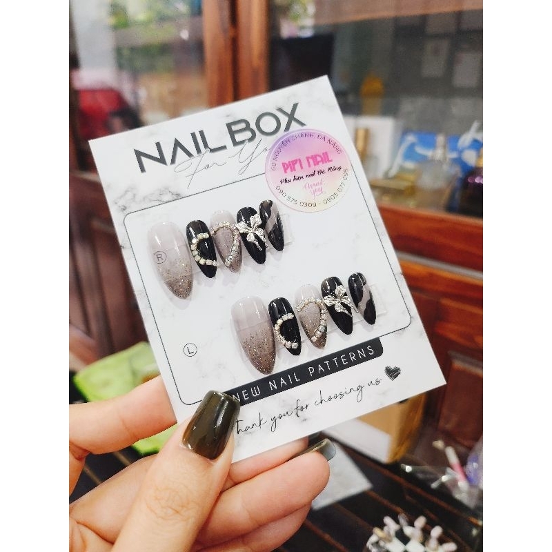 nailbox tim nơ nhũ