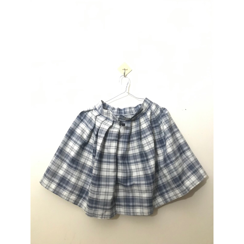 Pass váy dùng 1-2 lần