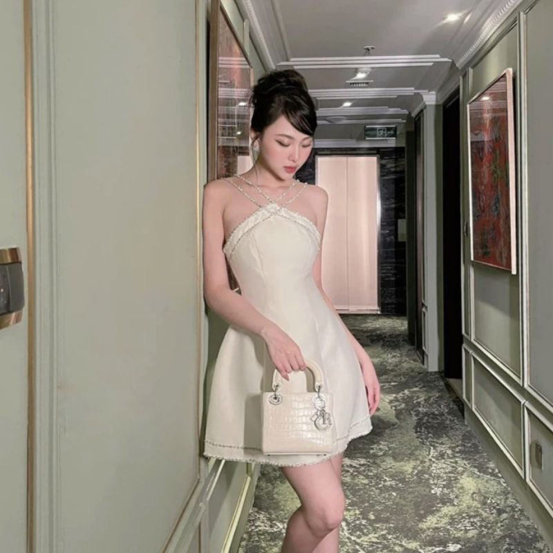ĐẦM REN HOA BẸT VAI TAY DÀI NHÍU 3M