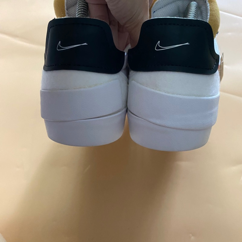 Giày chính hãng đã qua sử dụng