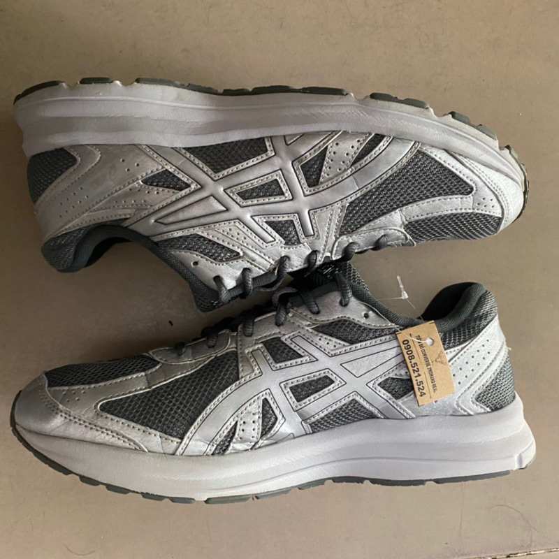 Giày chính hãng đã qua sử dụng