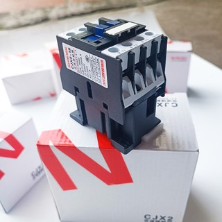 Khởi động từ 3 pha cjx2 25a, 32a, 40a, cuộn hút điện 220v có tiếp điểm no .