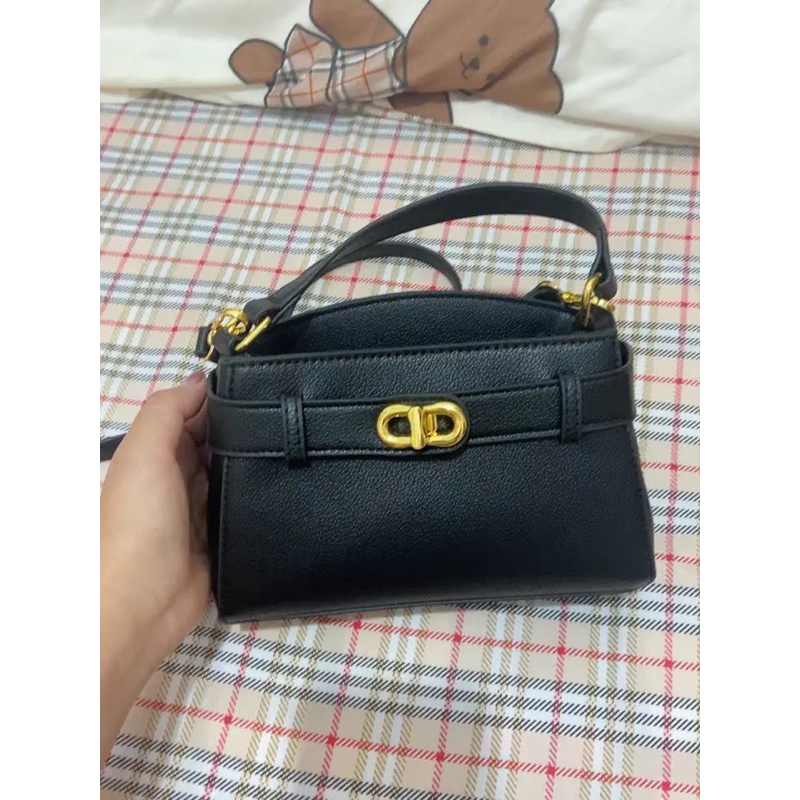 TÚI ĐEN DÁNG BASIC