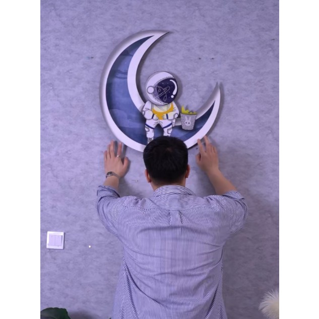 Tranh Tráng Gương Phi Hành Gia trên mặt trăng,tích hợp đèn LED có điều khiển từ xa /Trang Trí Phòng /Làm Quà Tặng/Q1