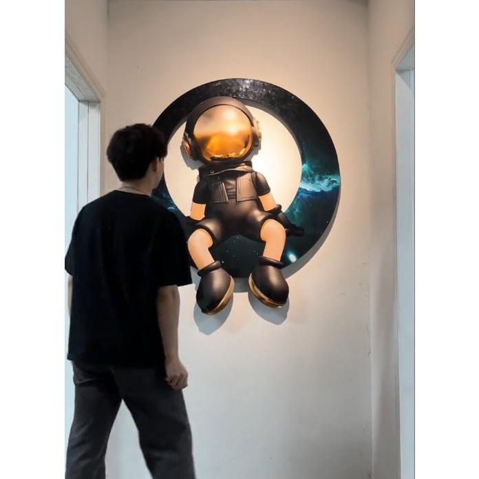 Tranh Tráng Gương phi hành gia loại có đèn và không có đèn