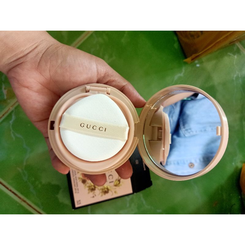 Phấn nước guc.ci mịn mướt mát da bền tông,che khít lỗ chân lông căng bóng tự nhiên