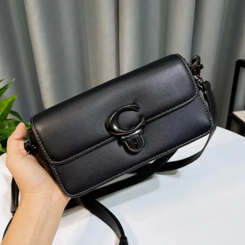 🍀🍀STUDIO BAGUETTE BAG🍀Mẫu coach mini mới sang trọng