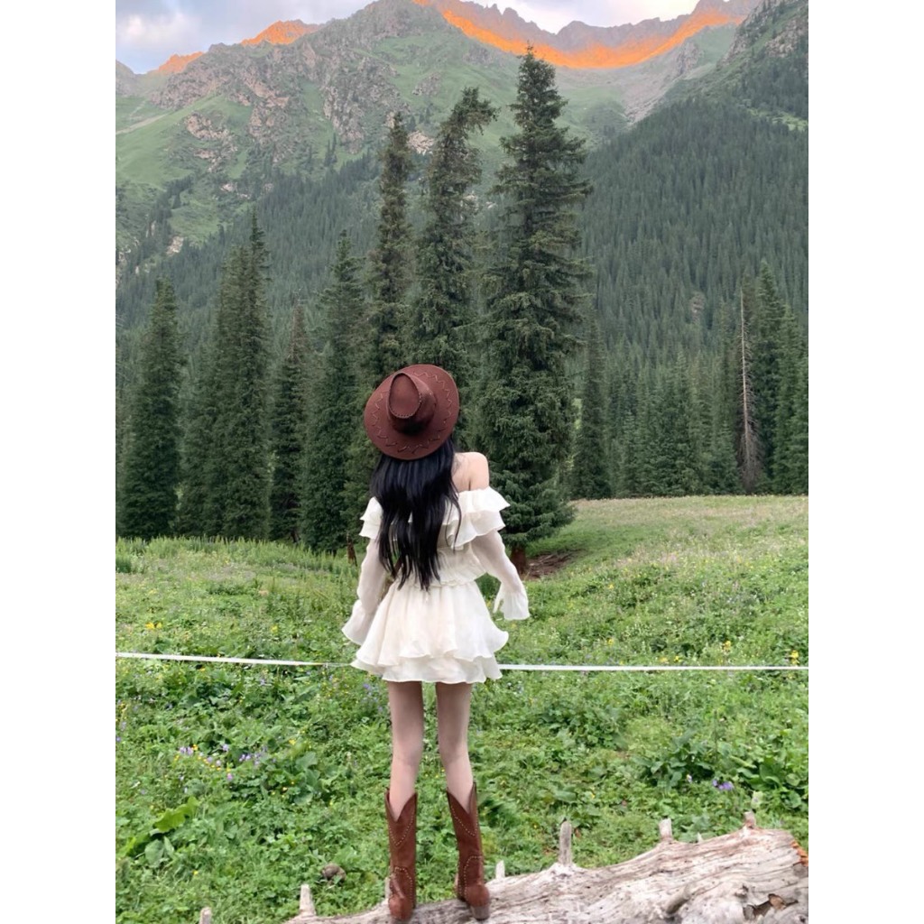 SET ÁO TƠ KEM BÈO TẦNG BẸT VAI CROPTOP + CHÂN VÁY KEM BÈO TẦNG ONEC