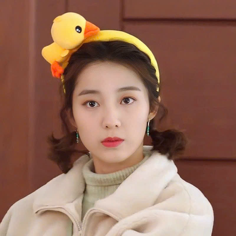 Băng đô cài tóc hình Taii Gấu Dâu Tây LOTSO bằng lông nhung thời trang Hàn Quốc