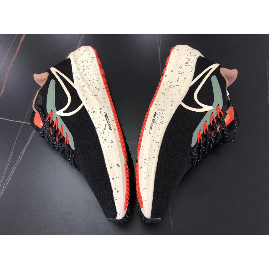 Giày chạy bộ Nike Pegasus 39 Nam màu đen được thiết kế dành cho những vận động viên chạy ở cấp độ < 20 km