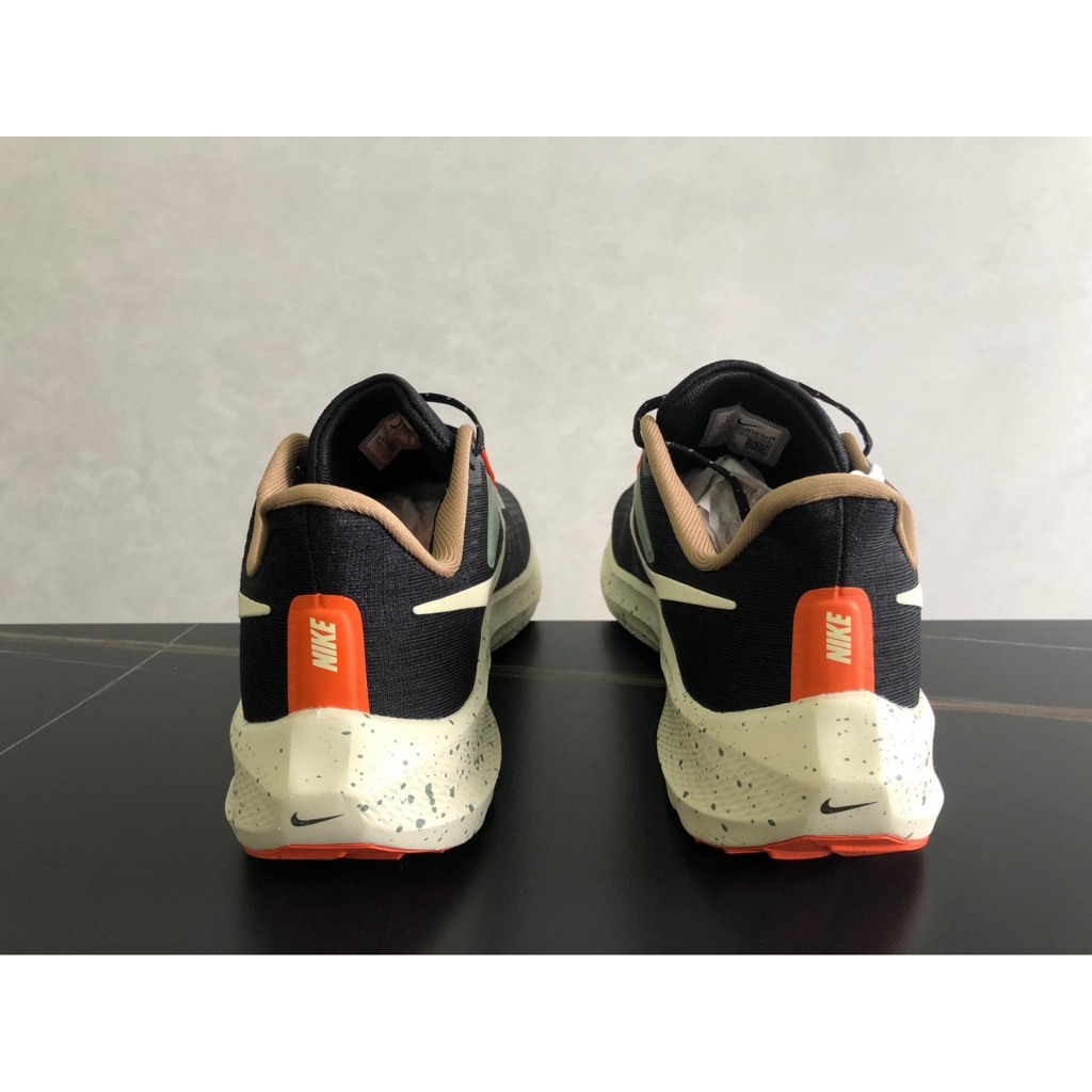 Giày chạy bộ Nike Pegasus 39 Nam màu đen được thiết kế dành cho những vận động viên chạy ở cấp độ < 20 km