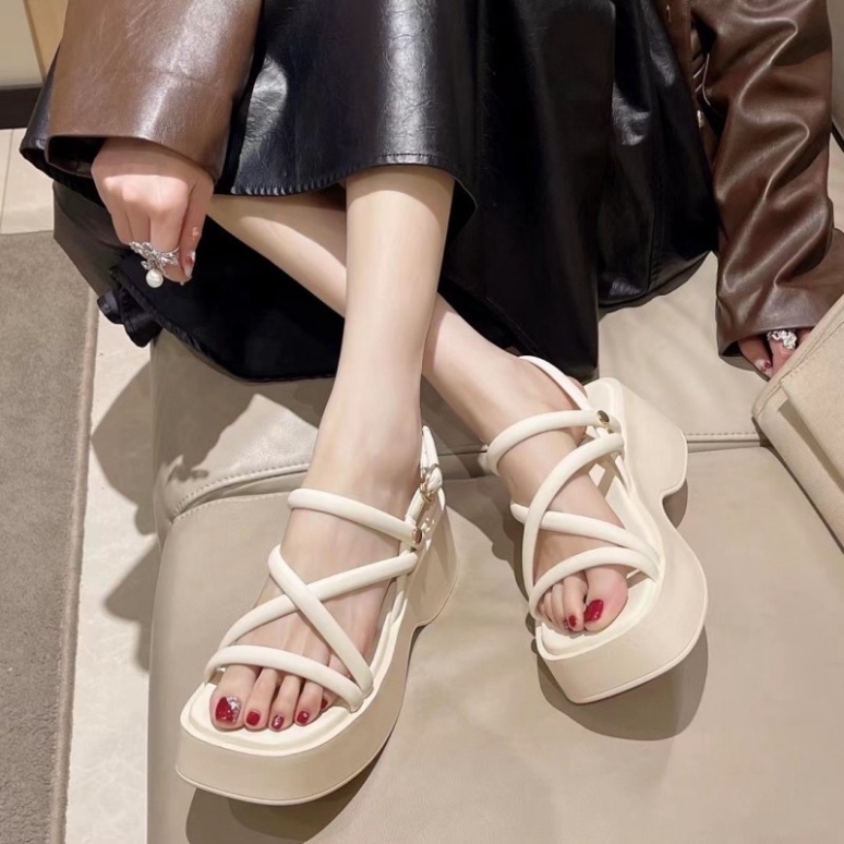 Sandal Nữ Độn Đế Siêu Bền Siêu Đẹp Cao Cấp