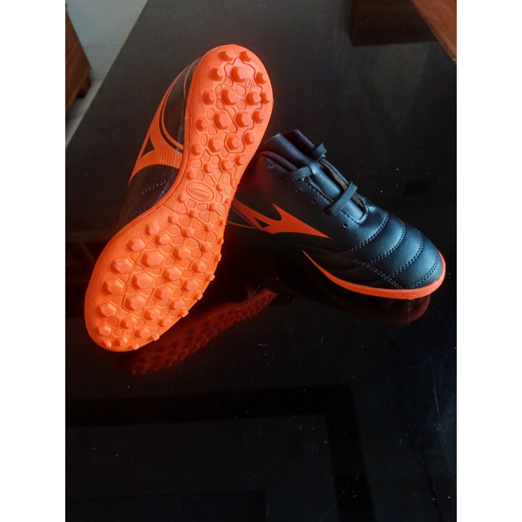 Giày đá bóng MIZUNO TF_Giày đá bóng sân cỏ nhân tạo giá rẻ