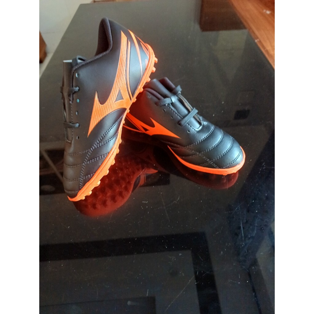 Giày đá bóng MIZUNO TF_Giày đá bóng sân cỏ nhân tạo giá rẻ