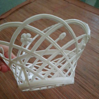 Giỏ nhựa cắm hoa mini ( rộng miệng 17cm)