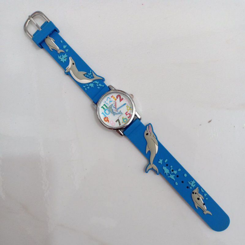 Đồng hồ si nhật trẻ em hình cá hiệu WILLIS dây cao su màu xanh độ mới 90%
