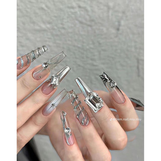 Nailbox ma mị cá tính đẹp độc lạ