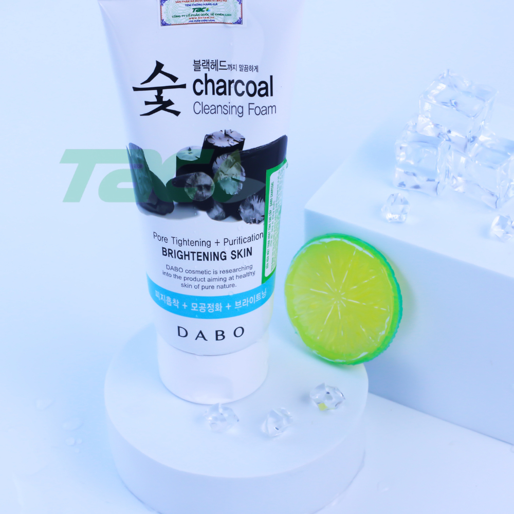 Sữa Rửa Mặt Than Hoạt Tính DABO Charcoal Cleansing Foam 150ml