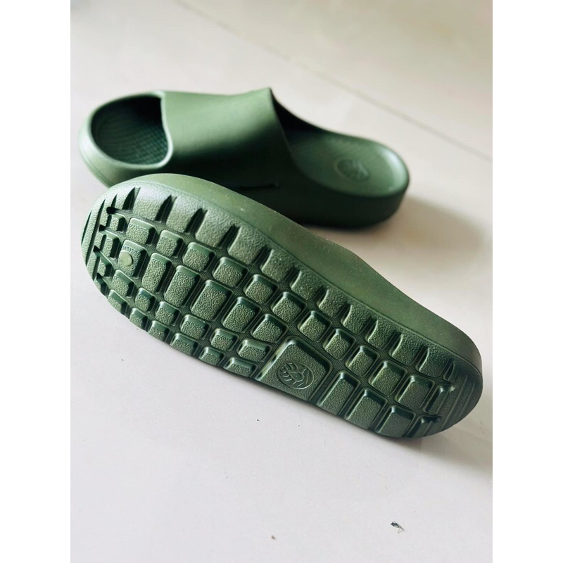 DÉP NAM QUAI NGANG XUẤT XỊN