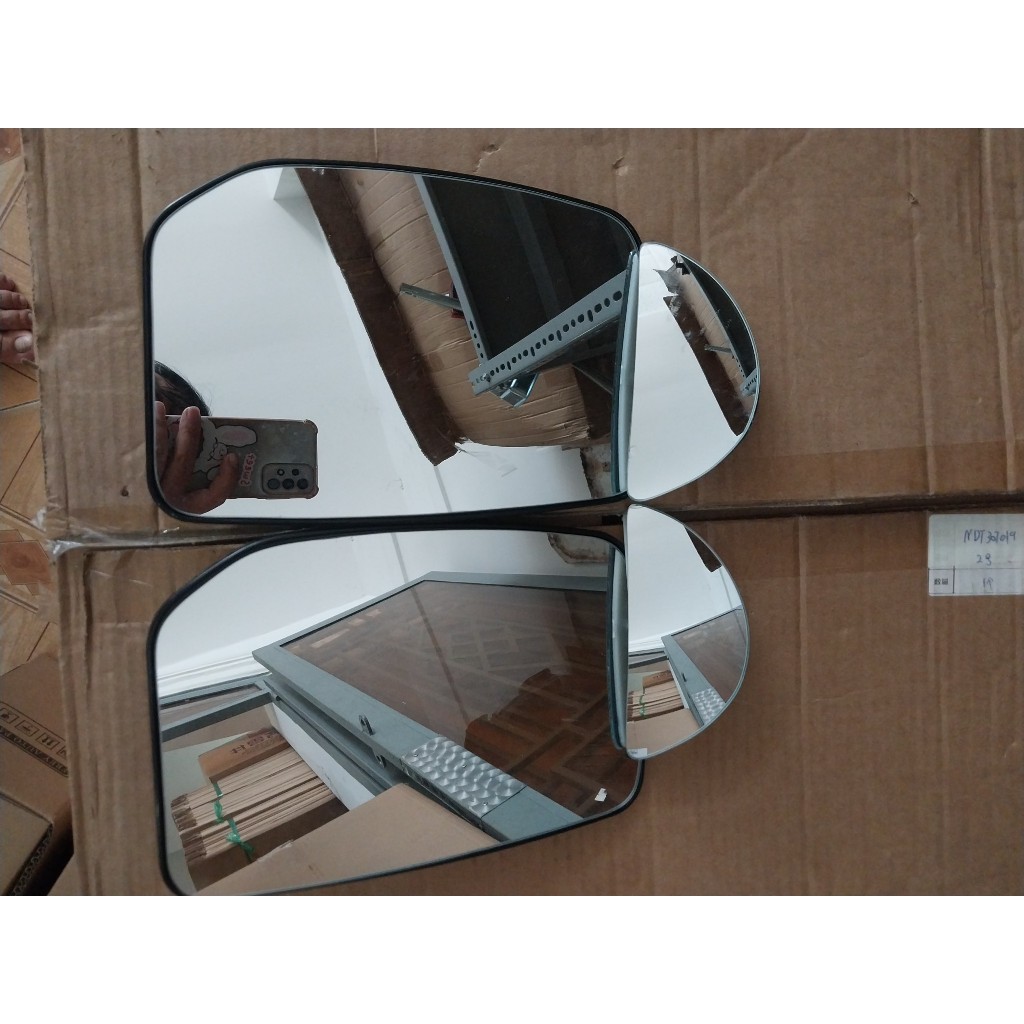 MẶT GƯƠNG CHIẾU HẬU XE FORD TRANSIT