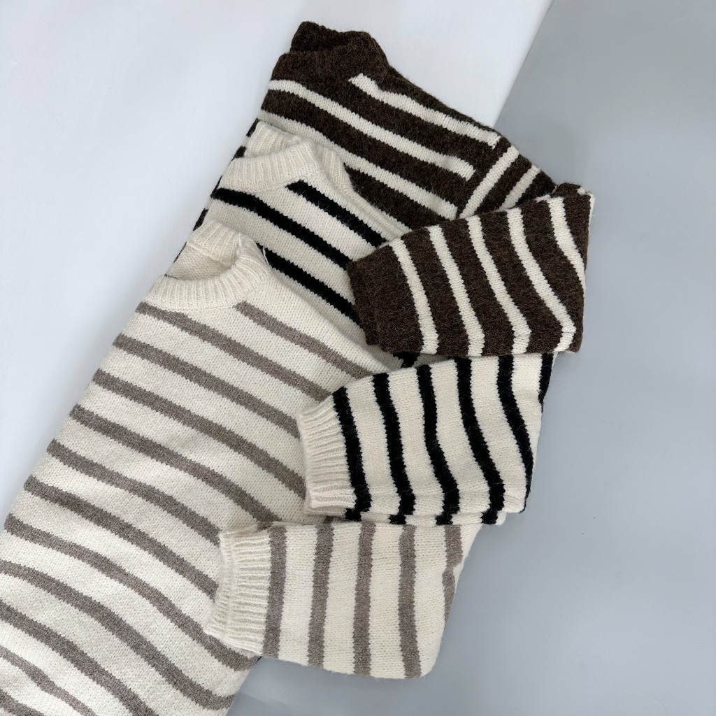 Áo len dài tay cổ tròn sọc ngang thích hợp mùa đông Nadia Miều Est.2013