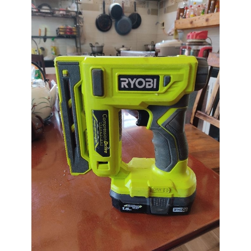 Thanh Lý Máy Bắn Đinh Ryobi 18v
