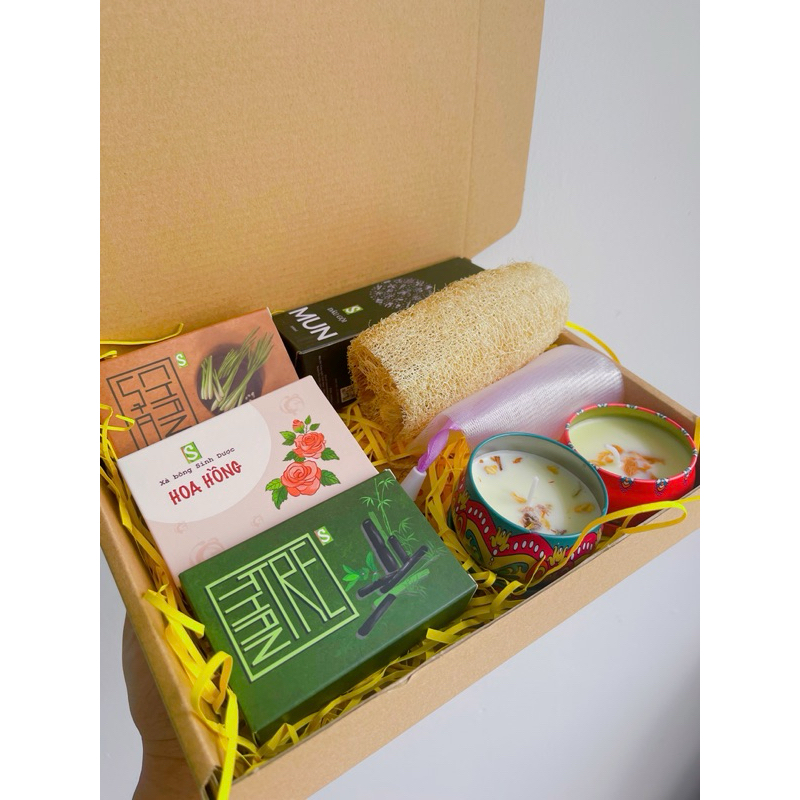 Quà tặng dành tặng cho nữ sét quà tắm gội + nến thơm quà sinh nhật cho bạn gái