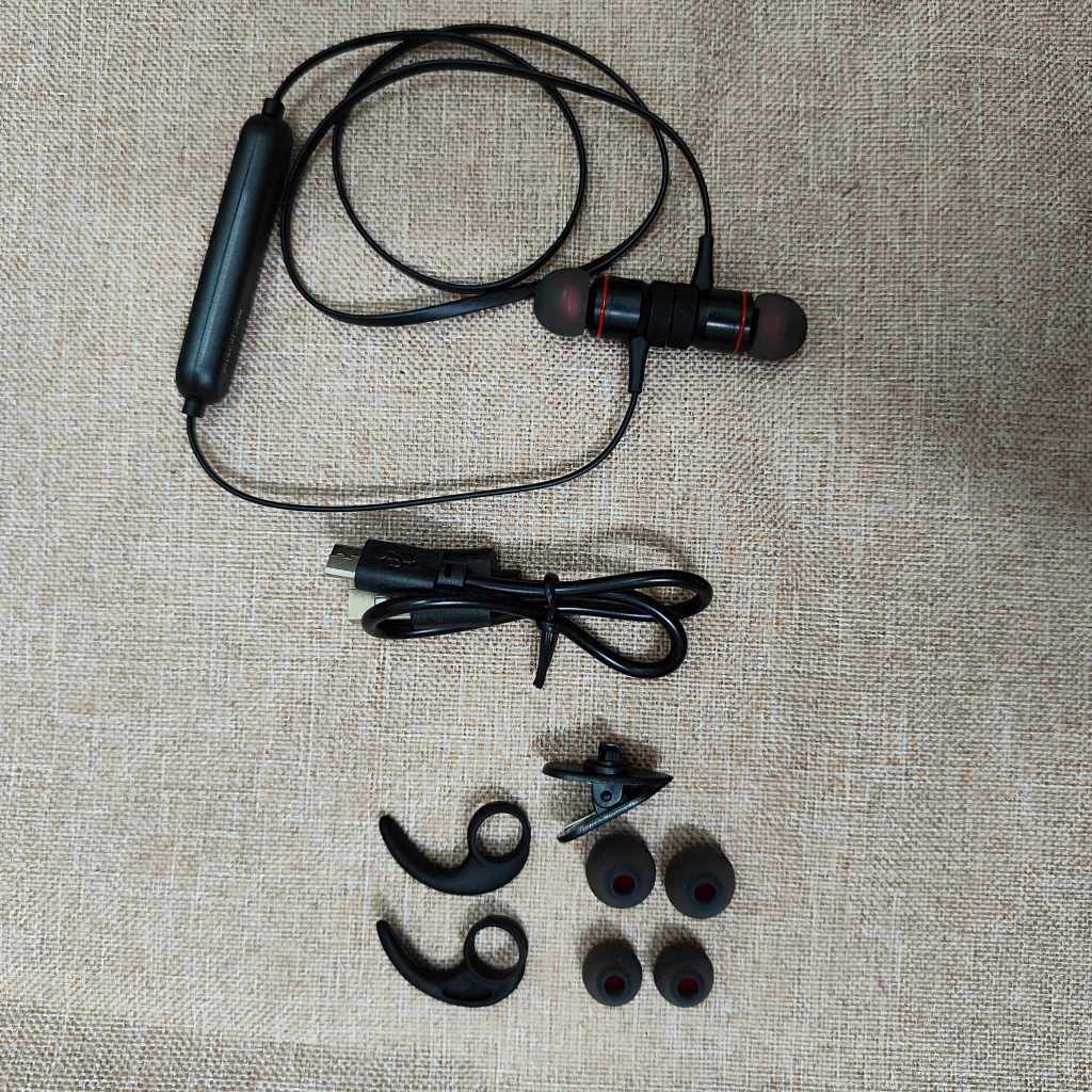 Tai nghe headphone CSR8635n hàng bãi không rõ tình trạng