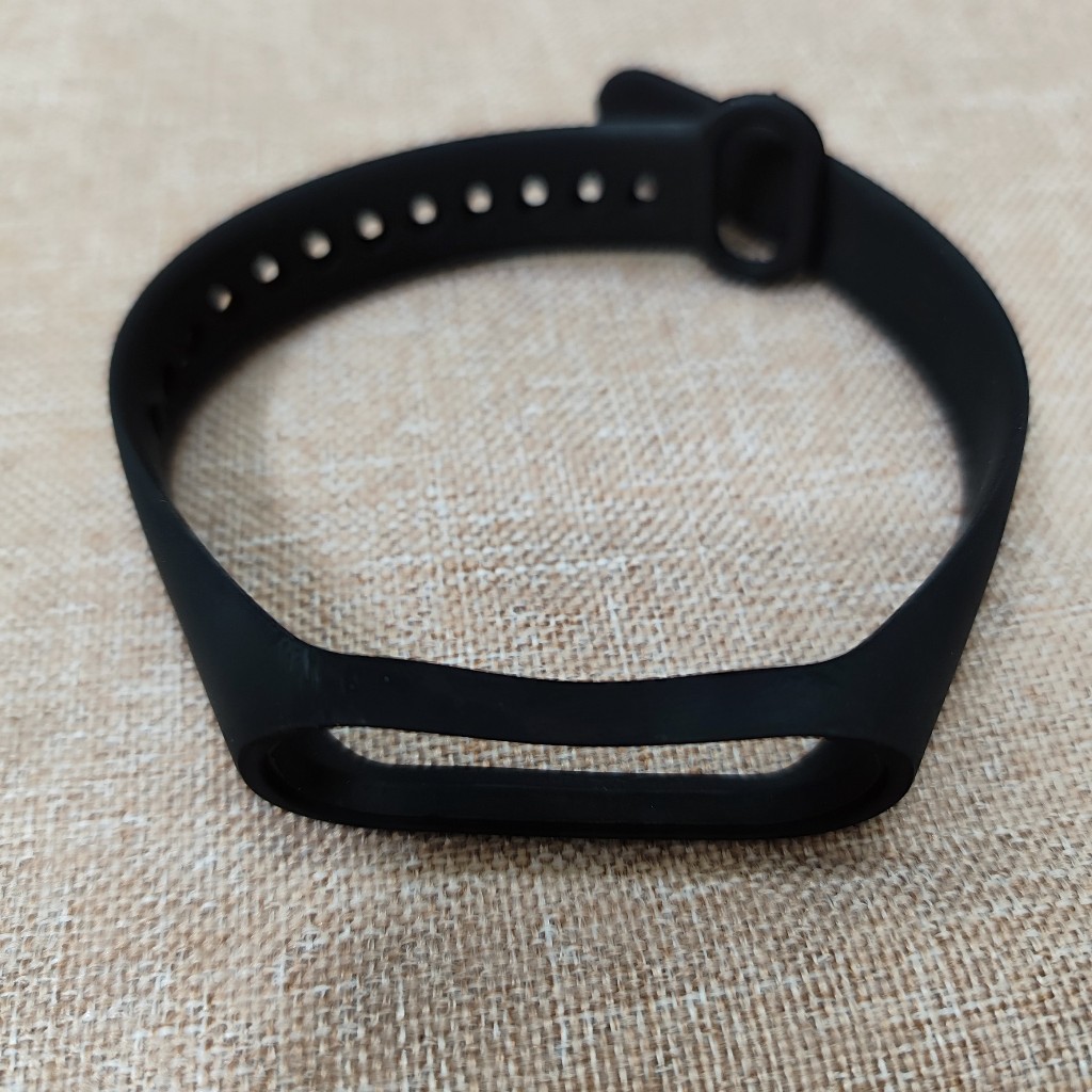 Đồng hồ thông minh full box, có app hàng bãi không rõ tình trạng