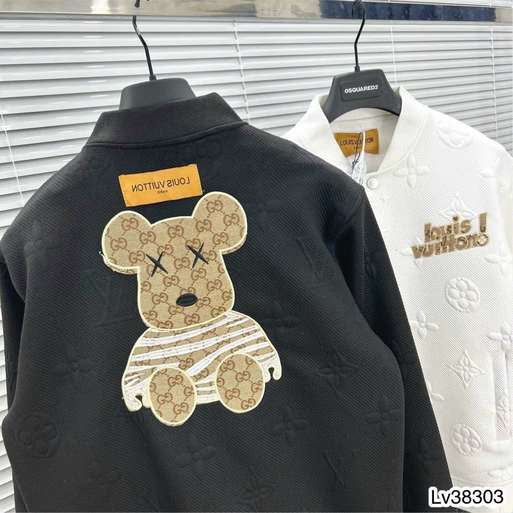 Áo Khoác Bomber LV Vân Dập Nổi Phối Màu Unisex Logo Thêu Hình Gấu Chất Nỉ Bông Dày Dặn Siêu Chất ShuShiShop
