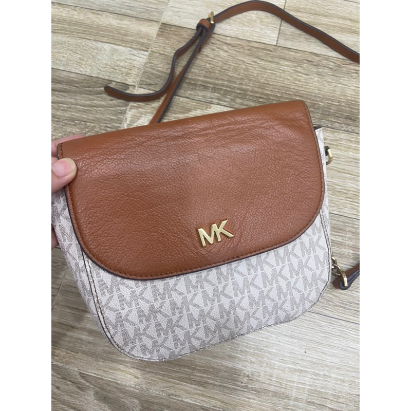 Túi si hiệu Michael Kors