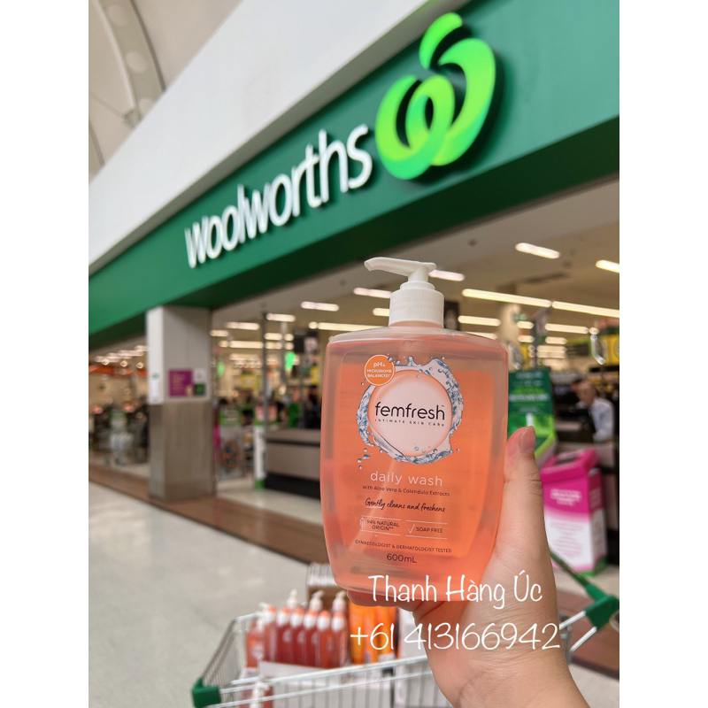 Dung dịch vệ sinh phụ nữ F e m F r e s h Daily Intimate Wash chai 600ml của Úc