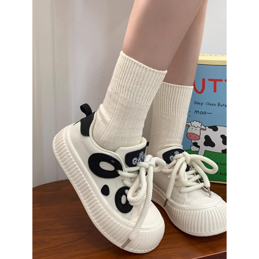 Giày thể thao nữ hình đôi mắt đế bằng 4 cm bánh mì đơn giản buộc dây màu đen trắng đẹp mới hot năng động