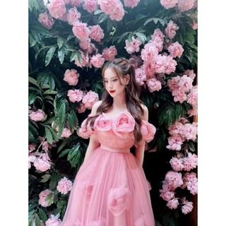 ĐẦM XOÈ TRỄ VAI HOA NỔI