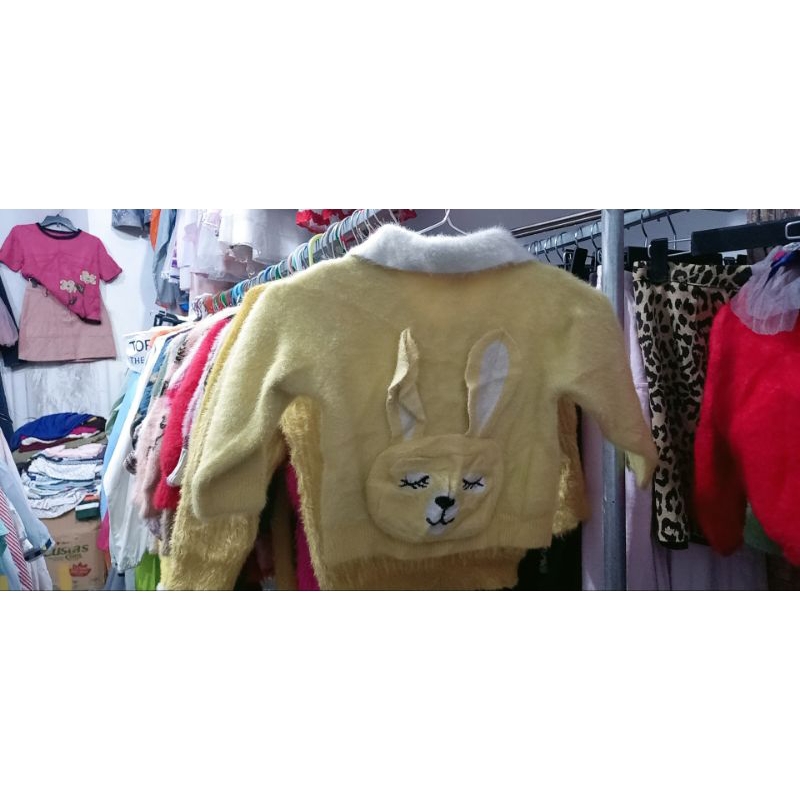 Áo len lông thỏ bé
