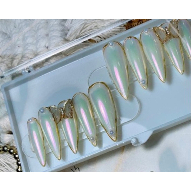 Nailbox tráng gương kèm hoạ tiếc vân nổi đính chram