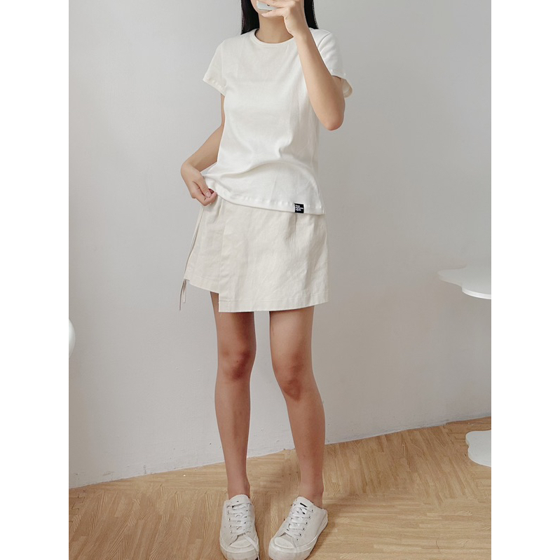 Áo thun Tròn Tròn dáng basic 18made ✿ 𝐁𝐲 𝐄𝐢𝐠𝐡𝐭𝐞𝐞𝐧 𝐀𝐠𝐚𝐢𝐧