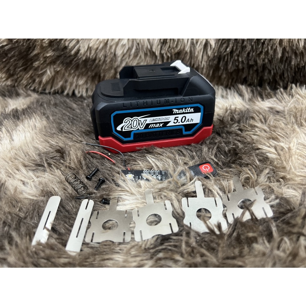 Vỏ chống sốc Makita 5s-1p 18v 1 hàng cell có tem đáy. BN.