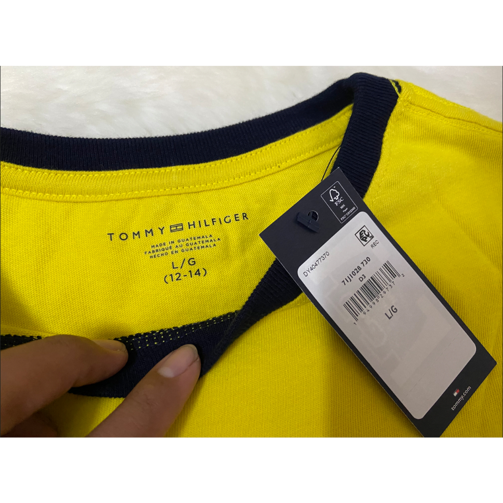 Áo thun kid Tommy Hilfiger size 12-14