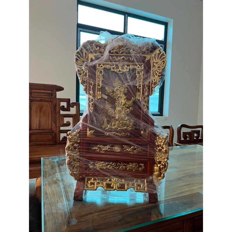 khung ảnh thờ hoa mai gỗ hương đỏ