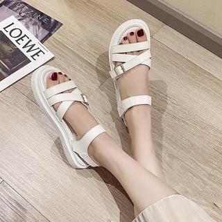  Giày sandal bánh mì quai chéo có khóa M151