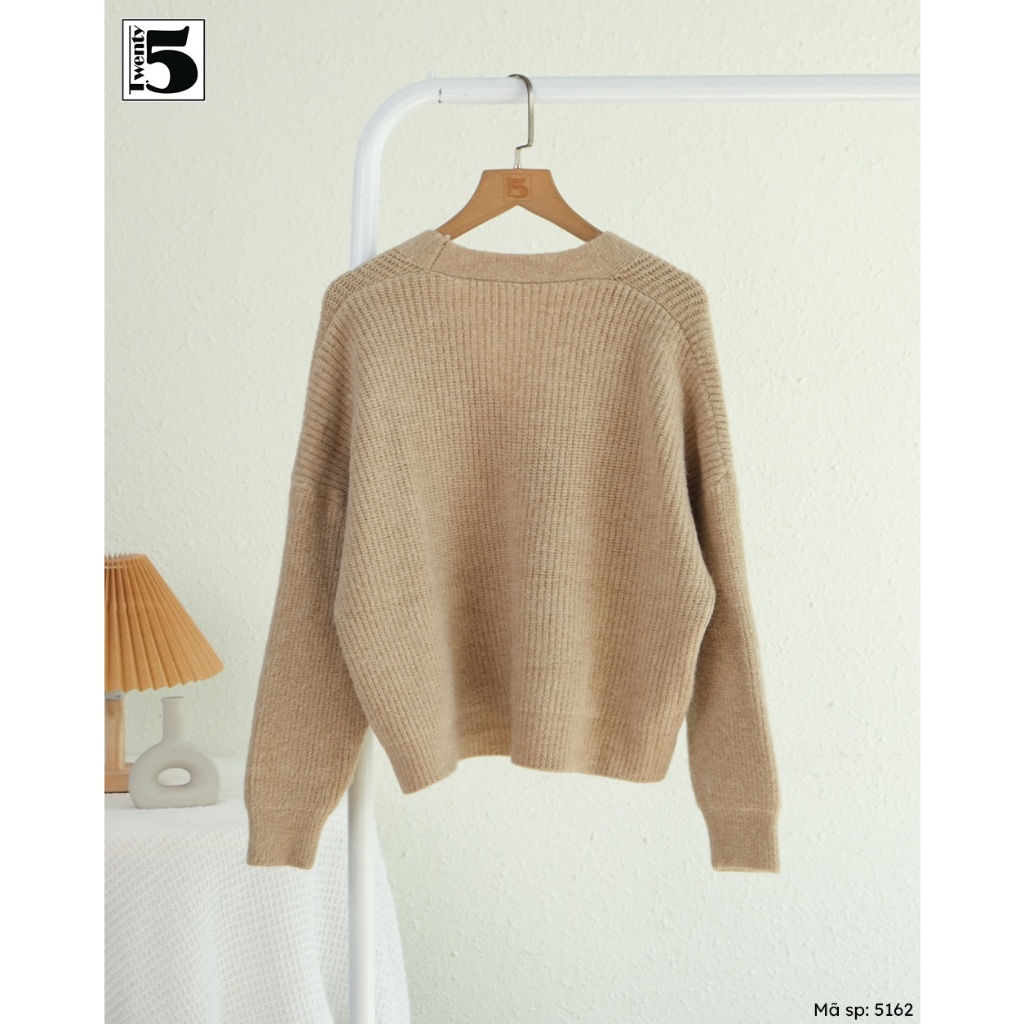 Áo len cardigan cổ V sâu, 3 cúc, bo tay Twenty.Five 5162
