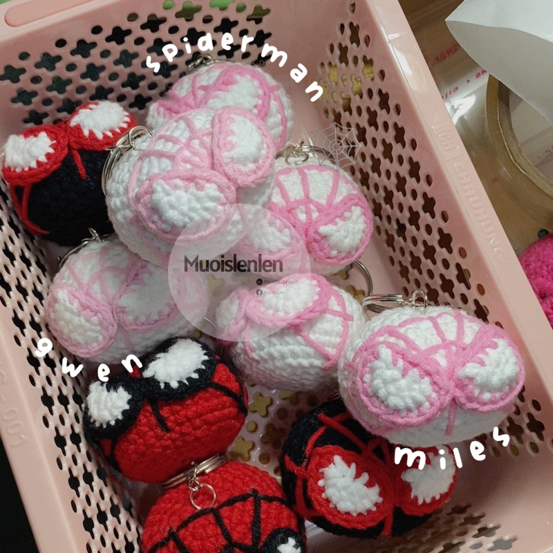 Móc khoá đôi Miles & Gwen |