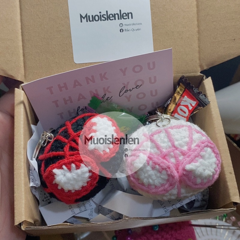 Móc khoá đôi Miles & Gwen |