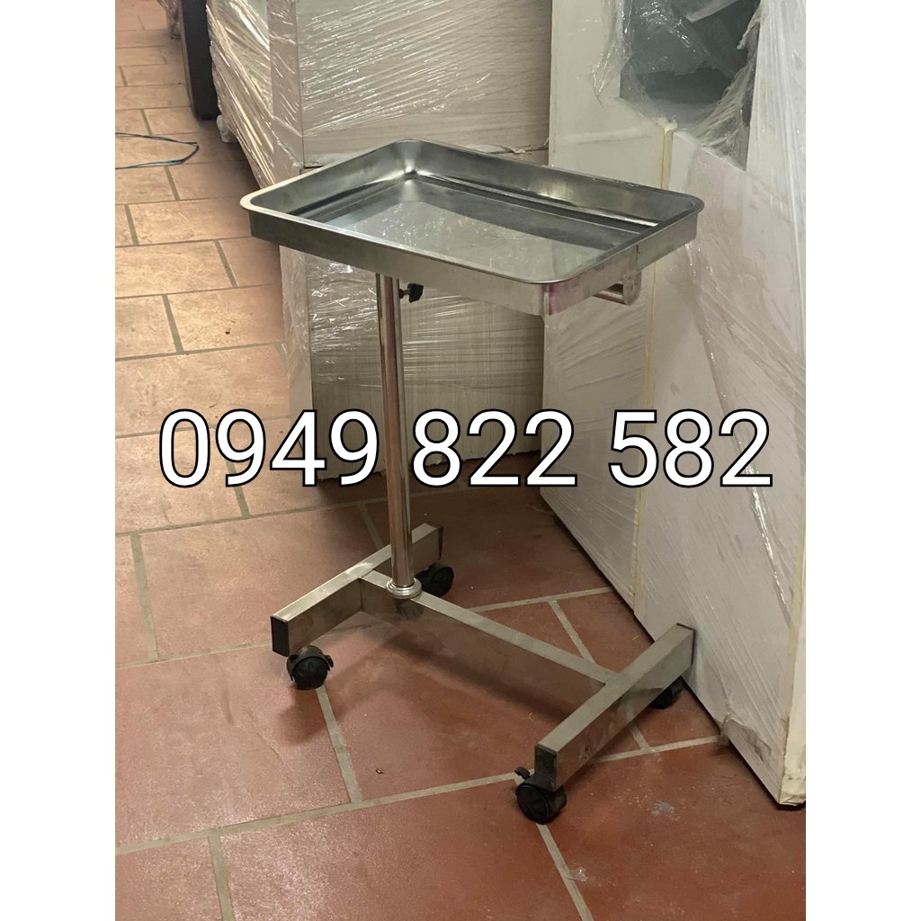 Bàn tít đựng dụng cụ phẫu thuật dùng trong bệnh viện,phòng khám,spa...