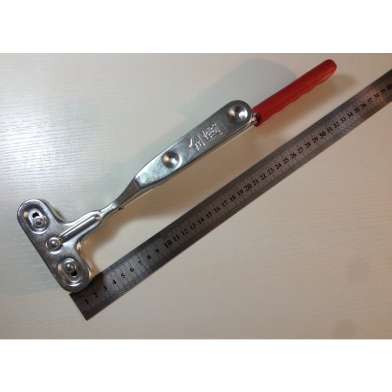 Tay gắp phôi, kẹp phôi