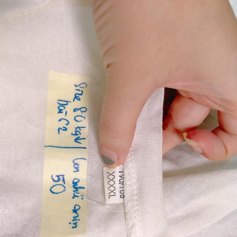 Áo voan trắng hình thêu kiểu