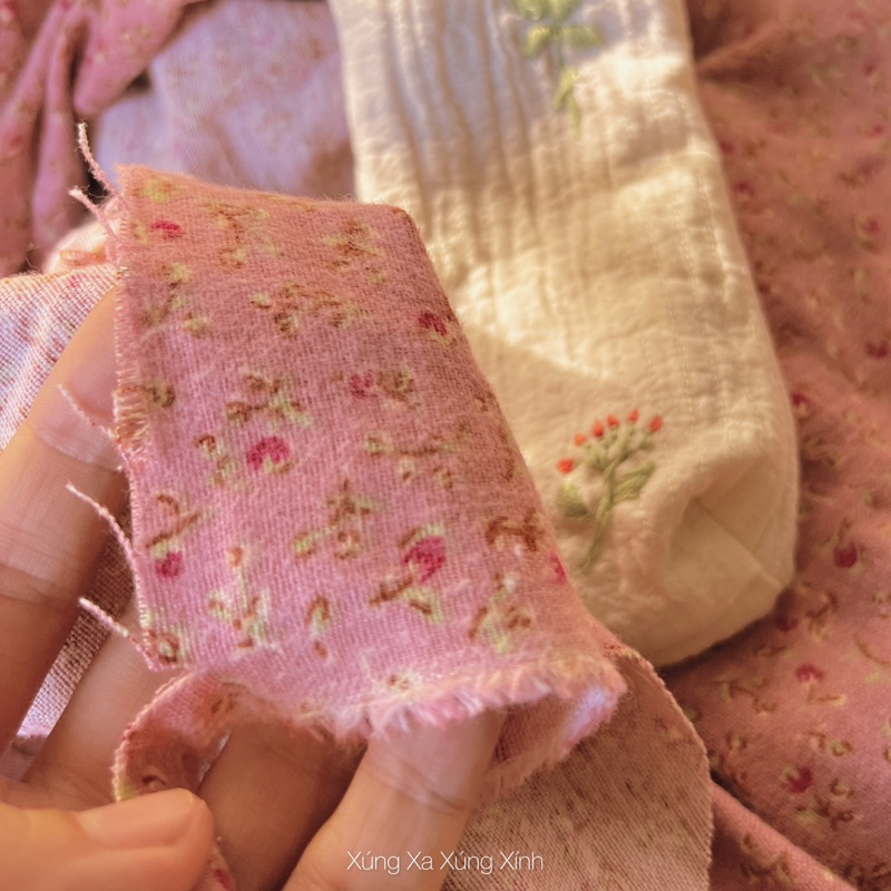 | 0303 studio | Túi đựng kính chần bông thêu hoa