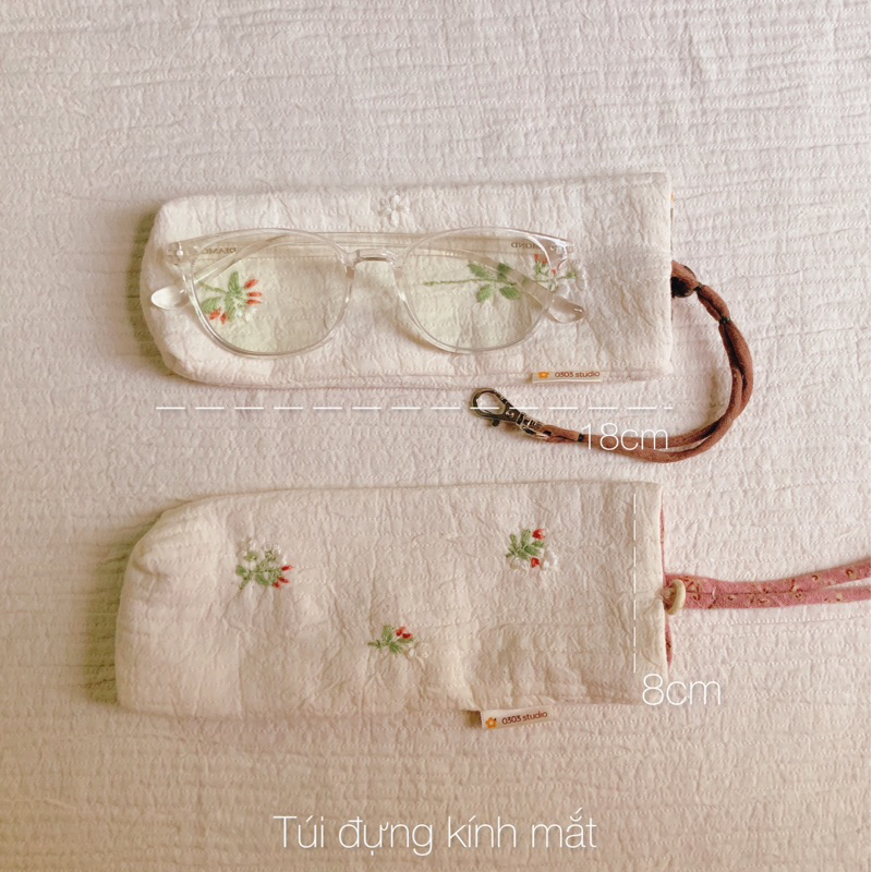 | 0303 studio | Túi đựng kính chần bông thêu hoa