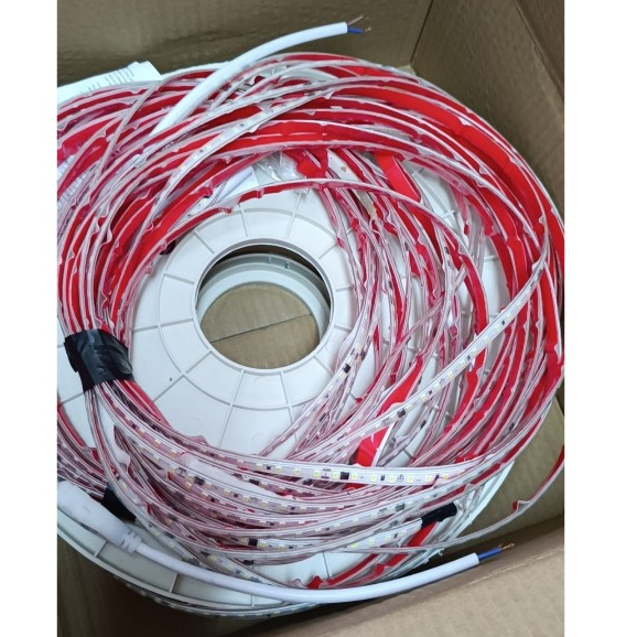 LED Dây dán 2835 220V Ánh sáng Vàng, Trắng 8mm Bọc silicon Decor tủ, bếp, trang trí,...